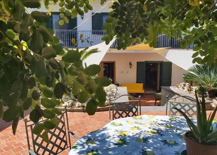 Soso Bed & Breakfast 4*