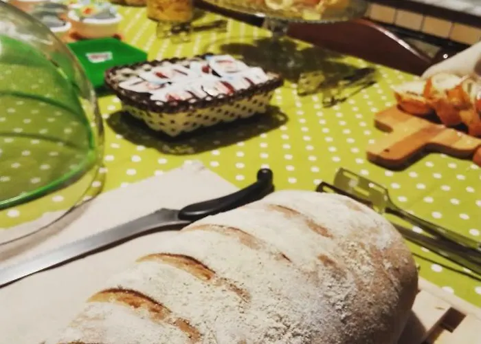 לינה וארוחת בוקר Soso 4*